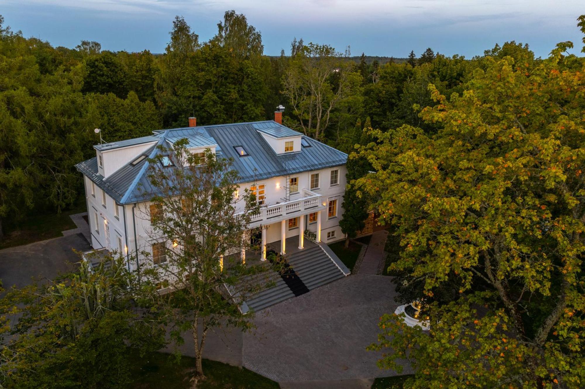 The Manor Sports & Spa Torva Ngoại thất bức ảnh