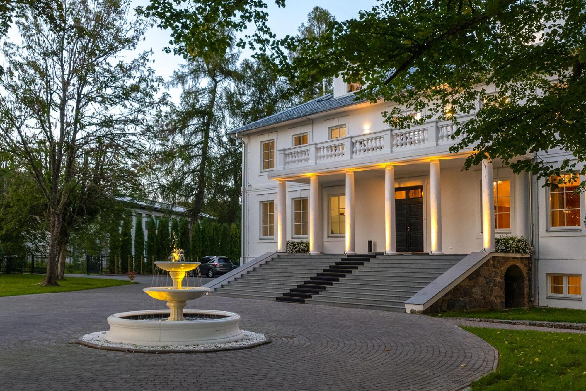The Manor Sports & Spa Torva Ngoại thất bức ảnh